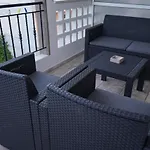 Oreon - 'ophelia' Apartment